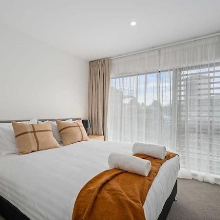 Alps And Lake Retreat Wanaka Albert Town Extérieur photo