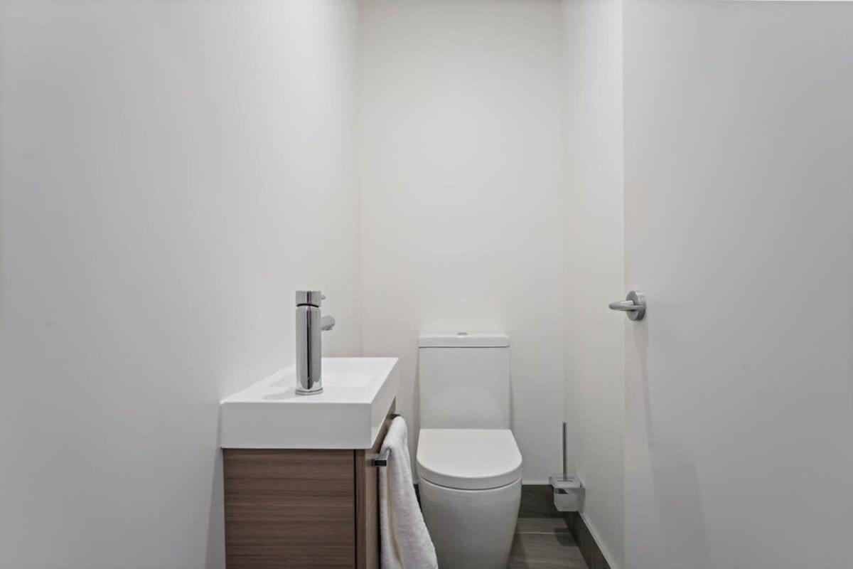 Alps And Lake Retreat Wanaka Albert Town Extérieur photo
