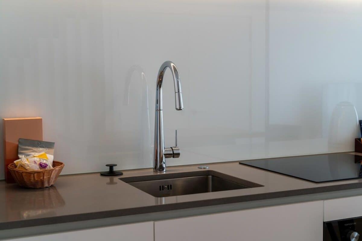 Alps And Lake Retreat Wanaka Albert Town Extérieur photo